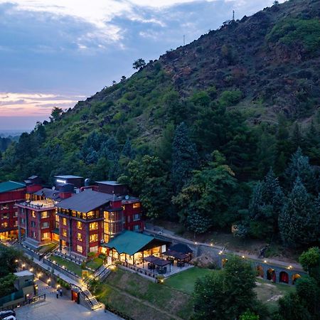 Golden Tulip Srinagar Otel Dış mekan fotoğraf