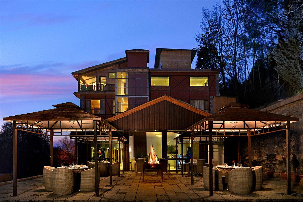 Golden Tulip Srinagar Otel Dış mekan fotoğraf