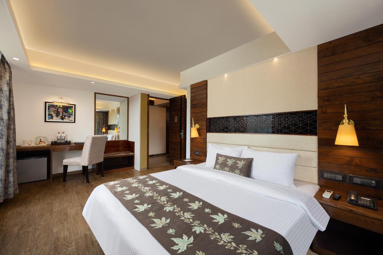 Golden Tulip Srinagar Otel Dış mekan fotoğraf