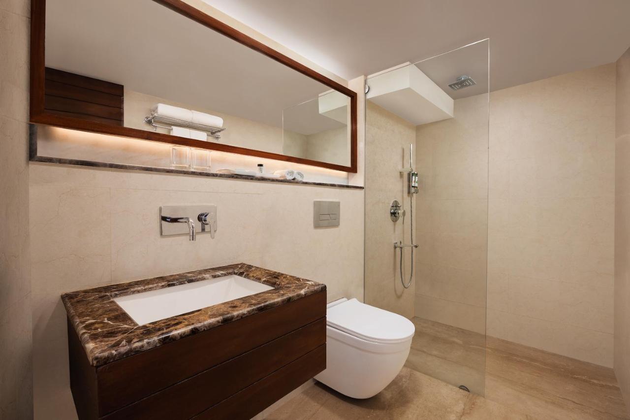Golden Tulip Srinagar Otel Dış mekan fotoğraf