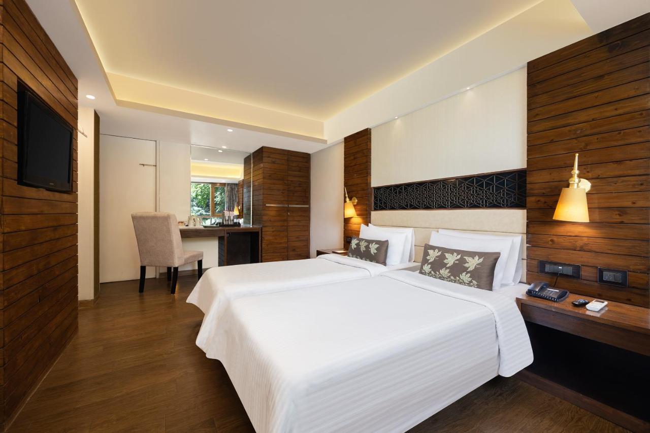 Golden Tulip Srinagar Otel Dış mekan fotoğraf