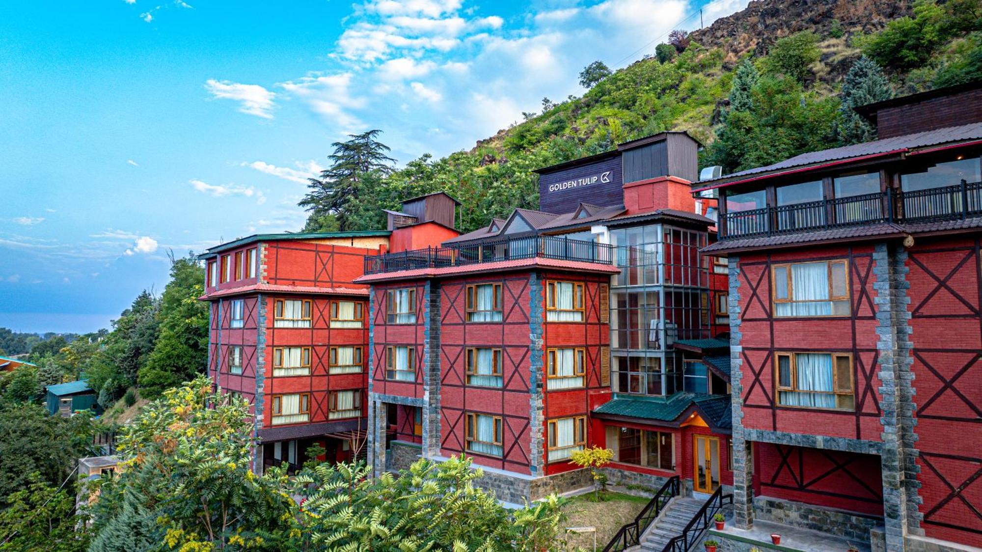 Golden Tulip Srinagar Otel Dış mekan fotoğraf